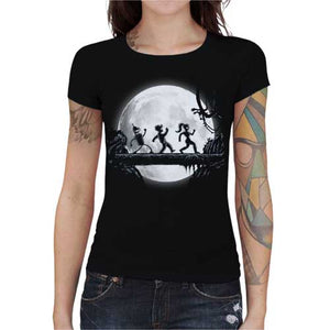 tshirt-femme-future-matata-cross-over-entre-un-film-et-une-serie-de-legende-coton-bio-noir