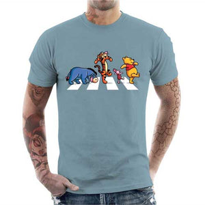 tshirt-homme-friends-on-abbey-road-winnie-l-ourson-coton-bio-ciel