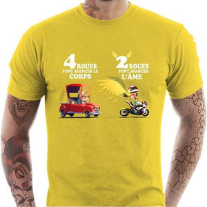 T shirt Motard homme - 4 roues VS 2 roues - Couleur Jaune - Taille S