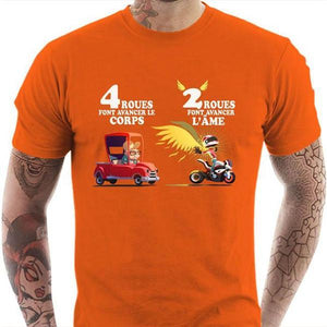T shirt Motard homme - 4 roues VS 2 roues - Couleur Orange - Taille S