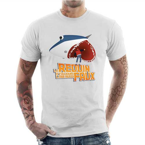 T-shirt geek homme - Requin toujours aussi faux