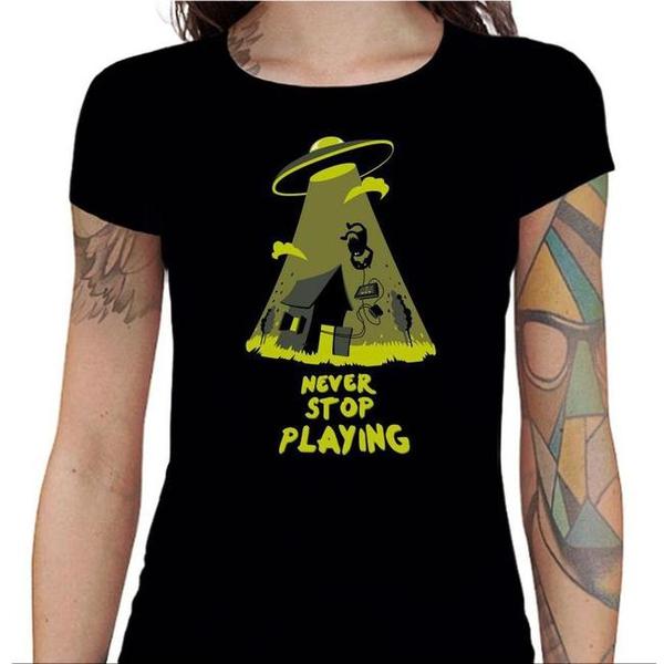 T-shirt Geekette - Never stop playing
