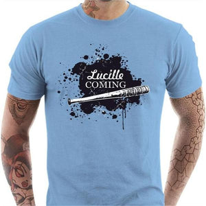 T-shirt geek homme - Lucille is Coming - Couleur Ciel - Taille S