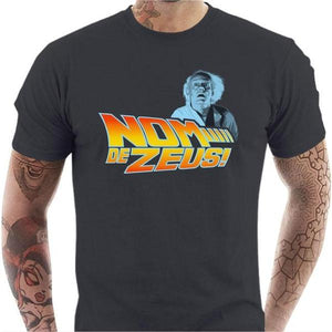 T-shirt geek homme - Nom de Zeus - Couleur Gris Foncé - Taille S